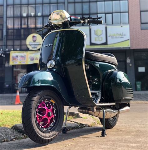 Vespa Super Modifikasi