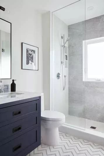 20 Stylish Marble Bathrooms From Small Spaces To All White Ones