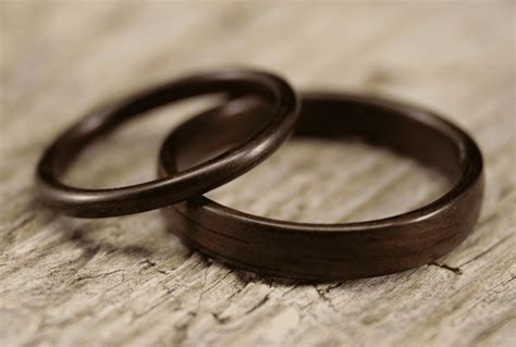 His And Her Wooden Wedding Bands - 5 Stunners!