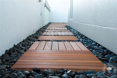 Ipe Deck Tiles on Rooftop Balcony - St. Petersburg, FL