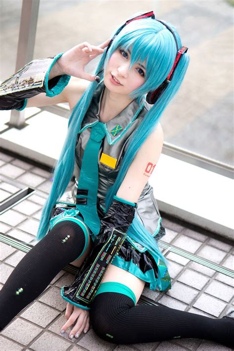 Miku Hatsune Vocaloid Cosplay