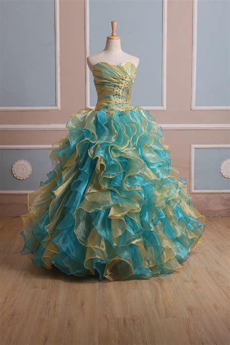 2020 In Stock Sex Ball Gown Quinceanera Dresses With Beading Crystals