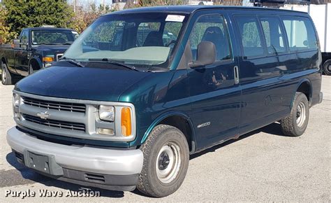 1997 Chevrolet Express G1500 Van In North Kansas City Mo Item Dg8770