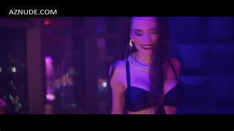 DOS MAS DOS NUDE SCENES AZNude