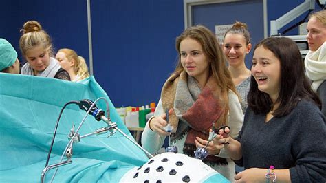 Friedrichshafen Schüler Der Droste Hülshoff Schule Schnuppern Krankenhausluft Aktionstag Am