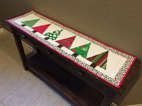 Sew Brainy: Christmas Tree Table Runner