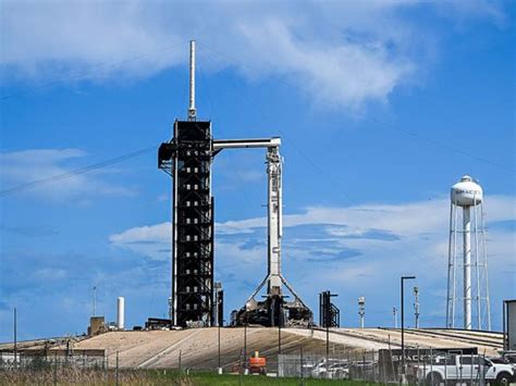 Spacex Launches Mission To Return Stranded Astronauts Americas Gulf