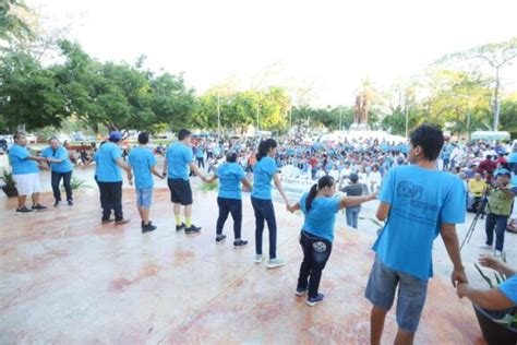 Realizan Caminata Azul en conmemoración al Día Internacional de la