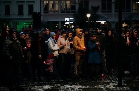 V Iline Sa Uskuto N Svie Kov Pochod Za Mier Na Ukrajine Ilinsk