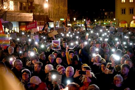 Demo in Hagen 5000 gehen gegen Rechts auf Straße