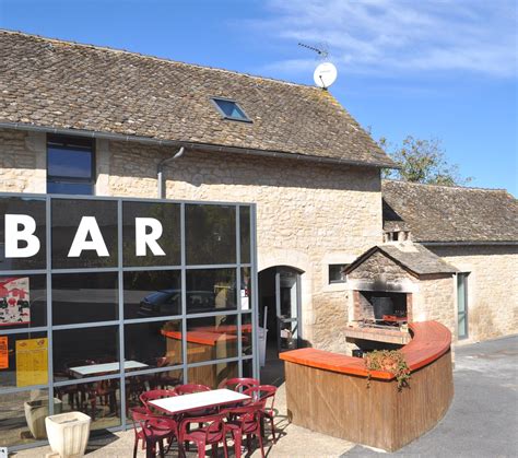 Un café restaurant dans une ancienne grange SICA Habitat Rural