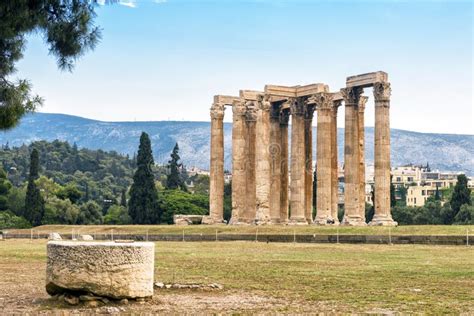 Temple Olympique De Zeus En T Ath Nes Gr Ce C Est L Un Des Points