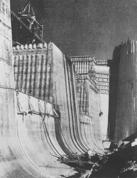 Lake Roosevelt NRA The Grand Coulee Dam Construction Of The Grand