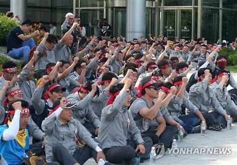 파업 깃발 든 조선노조구조조정 골든타임은 째깍째깍 연합뉴스