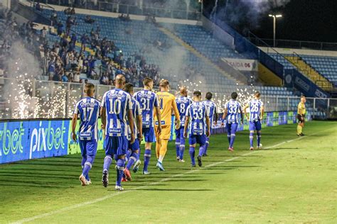 De olho neles Saiba quem são os destaques do Avaí adversário do