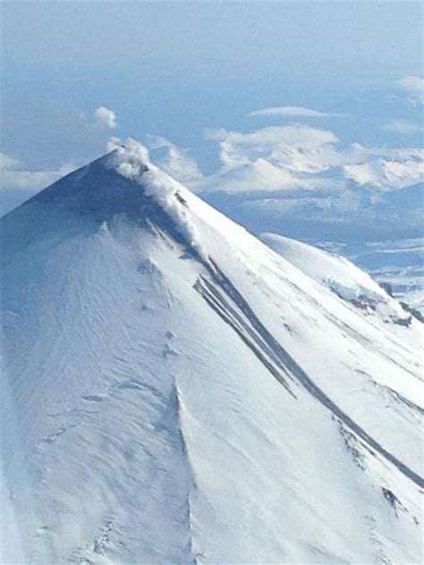 Low Level Eruption at the Pavlof Volcano - Alaska Public Media