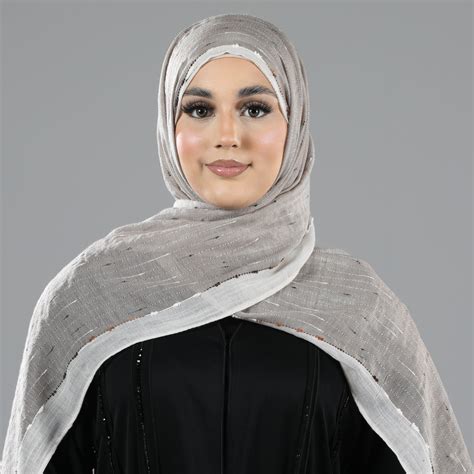 Akilah Hijab Anaya Clothing