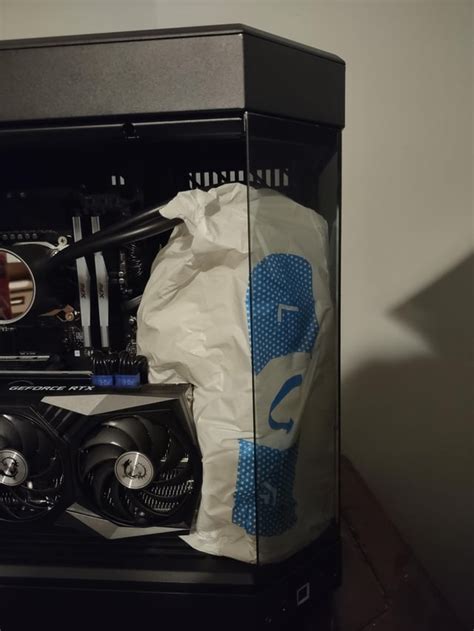 expanding foam bag stuck. is this a common issue? : r/iBUYPOWER