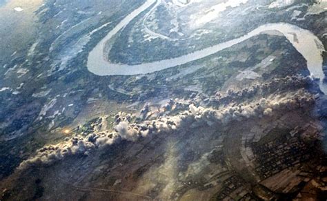 Bombs being dropped by the B-52 Stratofortress in the Vietnam War image - Free stock photo ...