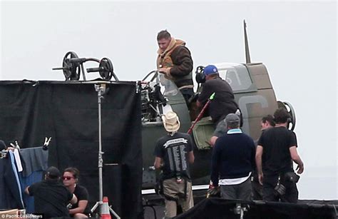 Tom Hardy makes his first appearance on the set of WWII film Dunkirk ...