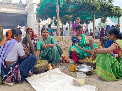 In Pics Adivasis Celebrated Dandari Gussadi Festival In Adilabad