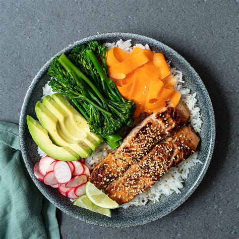 Salmon rice bowl | easyFood