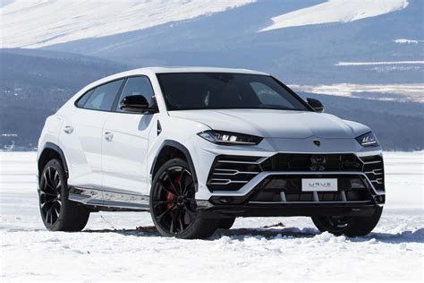 Lamborghini Urus Sets New Production Record Carexpert