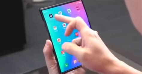 Xiaomi Folding Phone Looks Absolutely Great But Still Seems Pointless Mirror Online