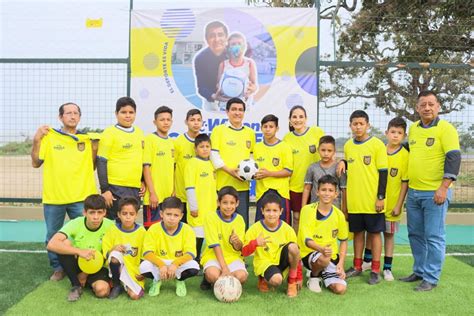 Celebramos La Entrega De La Repotenciación De La Cancha Sintética Un