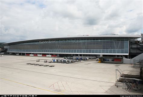 LSZH | Airport | Terminal | Steve Albrecht | JetPhotos