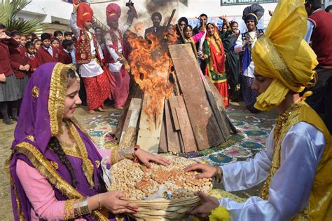 Happy Lohri 2020 History And Significance Of This Popular Punjabi Folk