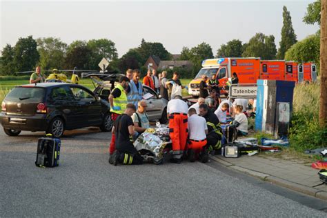 Polo Crash In Hamburg Sieben Verletzte Darunter Zwei Jugendliche