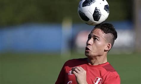 Cristian Benavente Lleg A Lima Para Apoyar A La Selecci N Peruana