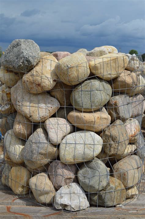 Field Boulders - Frank Brother's Landscape Supply Inc.