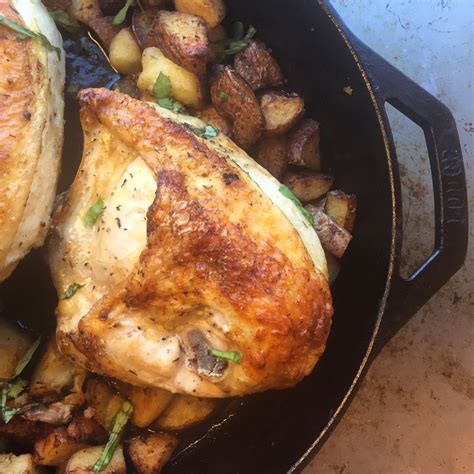 Skillet Roasted Chicken Breasts With Crispy Red Potatoes Chelsea Cauley