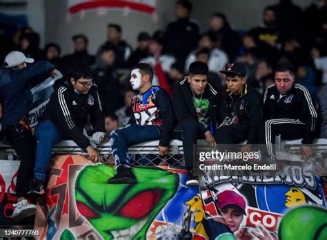 Colo Colo Fans Photos and Premium High Res Pictures - Getty Images