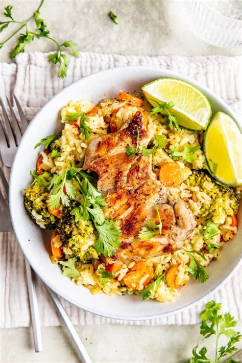 Viral One Pot Green Curry Chicken Thighs And Rice