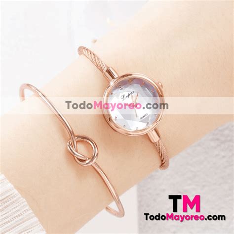 Reloj Delgado Blanco Extensible Metal Diamante R Todomayoreo