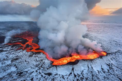 Photographer Captures Stunning Aerial Shots Of Recent Volcano Eruption