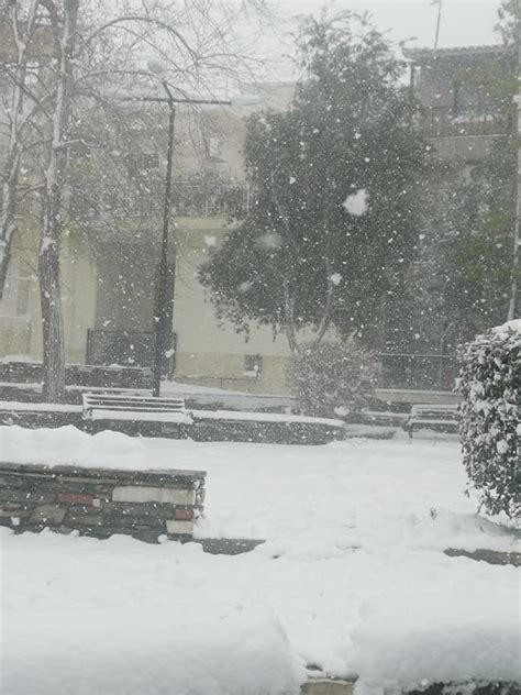 Gelo E Neve Si Abbattono In Grecia Forte Nevicata Su Atene E Tutta L