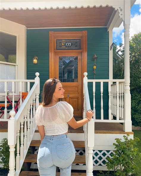 @emmaa_char | Girl next door 🤍 | Instagram