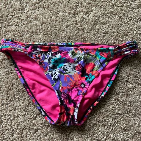 Xhilaration Swim Floral Bikini Bottom Poshmark