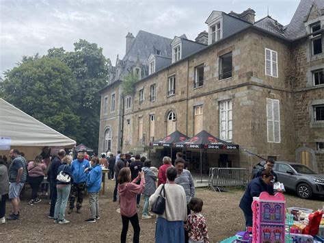 Plus Dun Millier De Visiteurs Au Premier Festival De La Poupeli Re