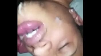 Saboreando Leche Despues Del Cache XVIDEOS