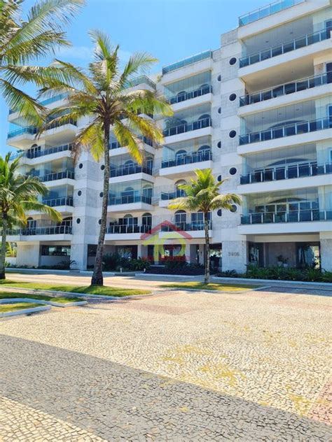 Apartamento na Avenida Lúcio Costa 3606 Barra da Tijuca em Rio de