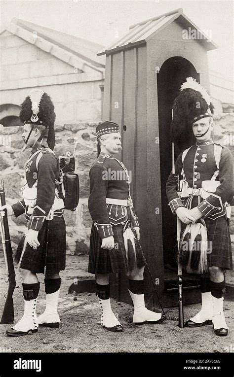 92nd Gordon Highlanders In Kilts Edinburgh Castle Scotland Stock