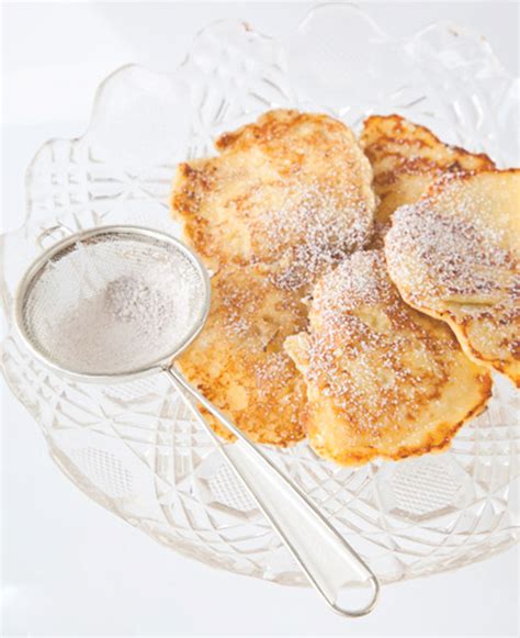 Racuchy – polish pancakes with apple | BITEDELITE