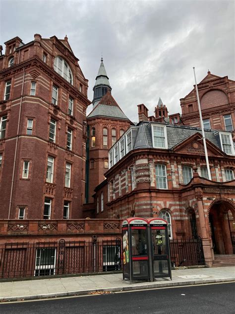 17 Famous London Filming Locations - girl gone london