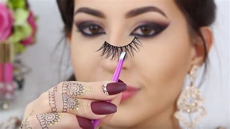 How To Apply False Lashes ♡ Tutorial Melissa Samways ♡ Youtube