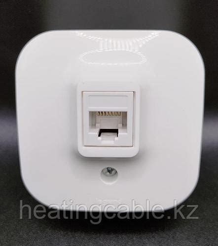 Розетка компьютерная накладная Legrand Quteo RJ45 UTP cat 5 цвет белый ...
